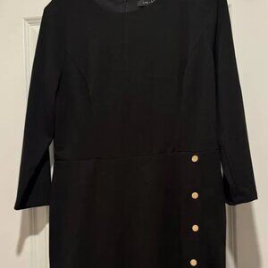 Ivy & Blue Classic Elegant Black Sheath Slimming Old Money dress gold buttons 18